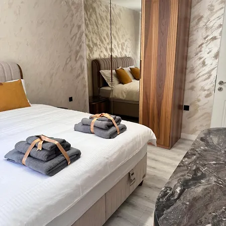 Premium Апартаменты *